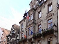 ... et l'hôtel de ville.